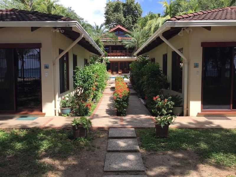 The Coast Beachfront Hotel Tamarindo